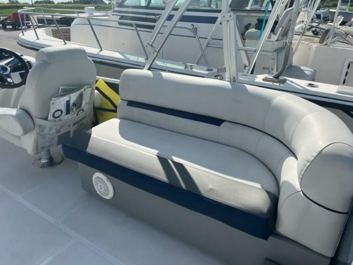 2021 Hurricane Fun DEck Base - Image 6