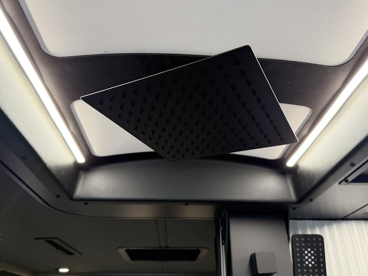 2026 Grand Design Lineage Series M 25TK - Image 37