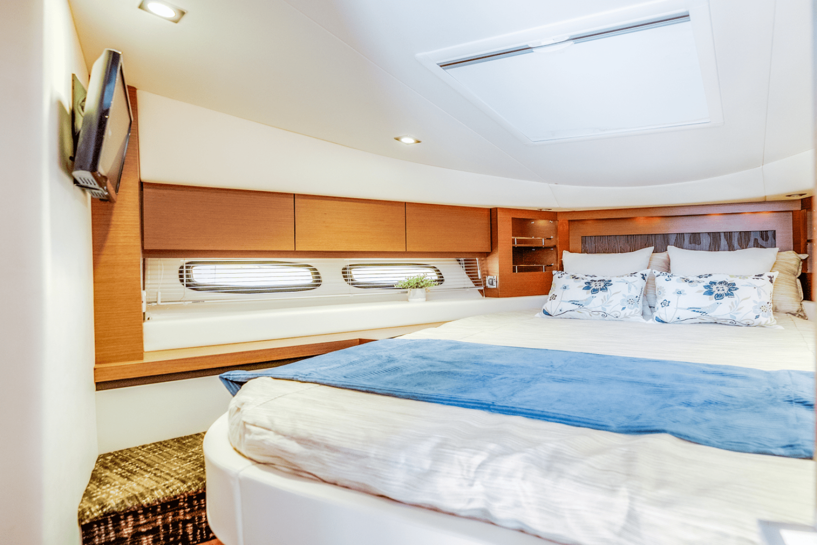 2013 Sea Ray 510 SUNDANCER - Image 41