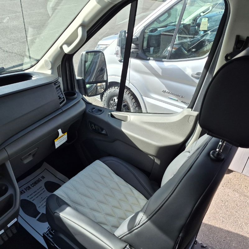 2026 Grand Design Lineage Series VT LVT1 - Image 5