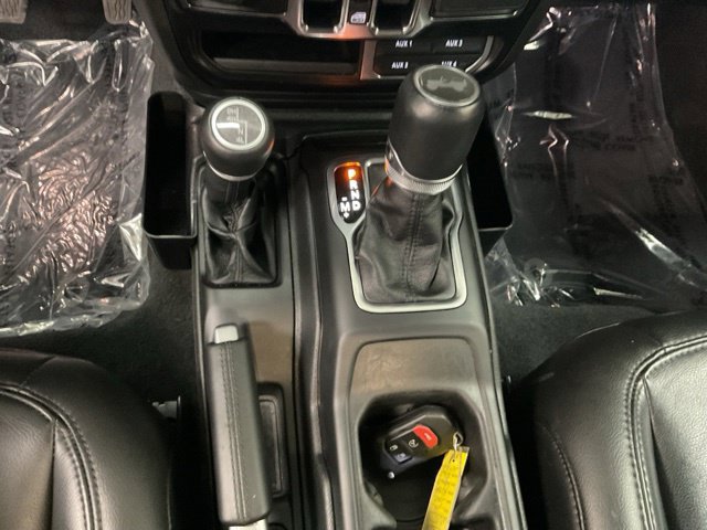 2022 Jeep Wrangler Unlimited Sahara Altitude - Image 19