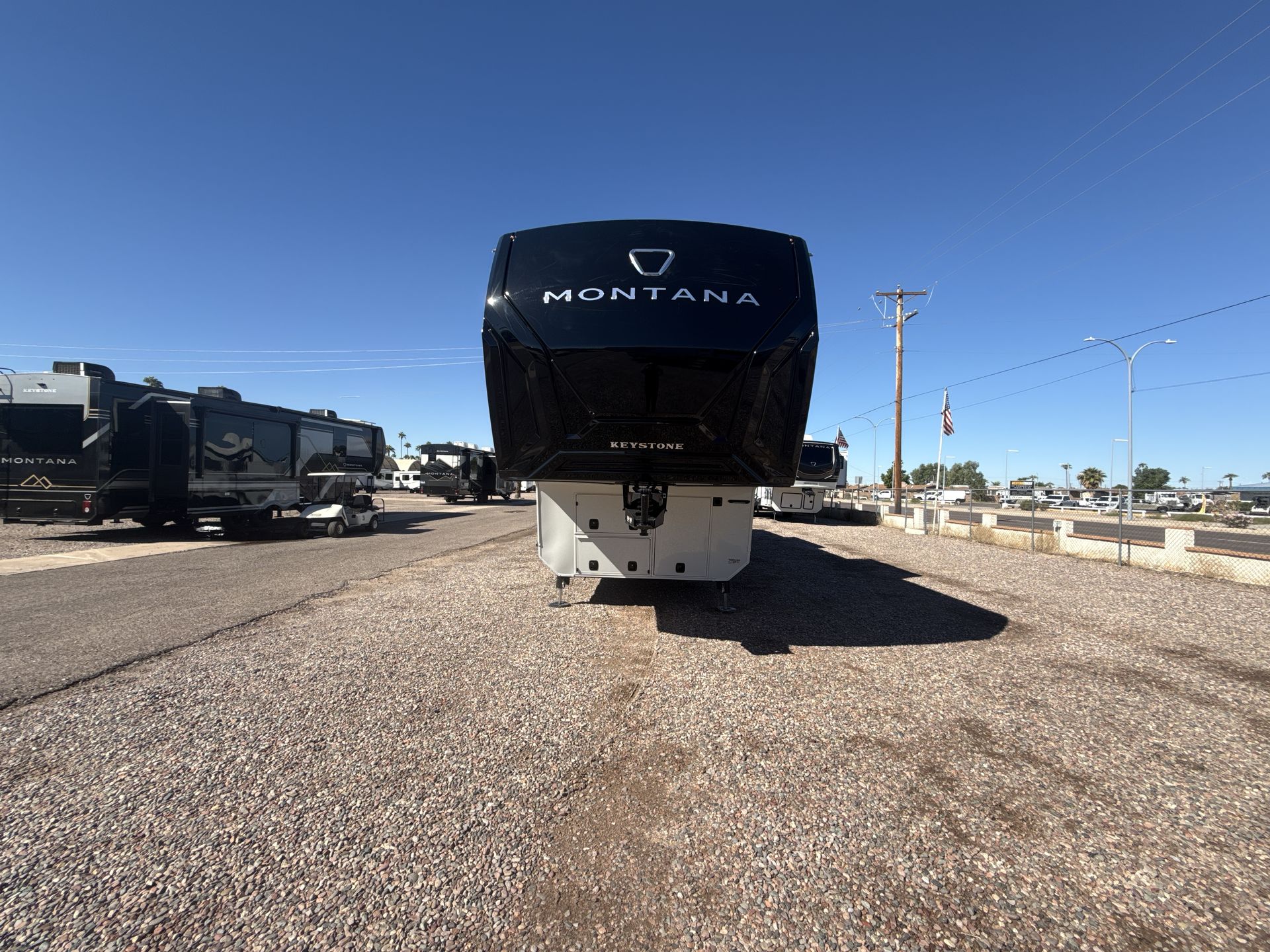 2027 Keystone Montana 3900RK - Image 3