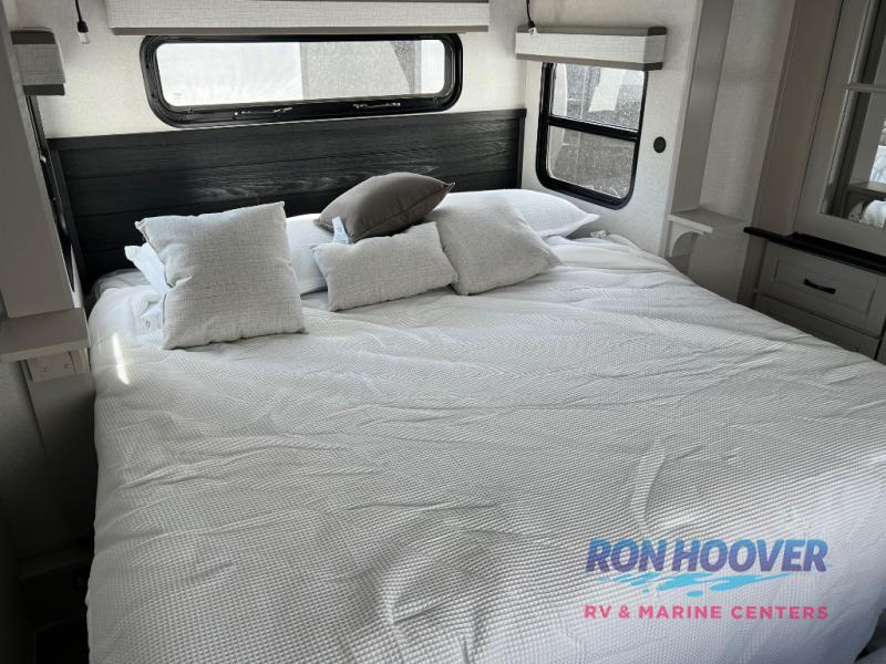 2026 JAYCO NORTHPOINT 395DSDB - Image 35