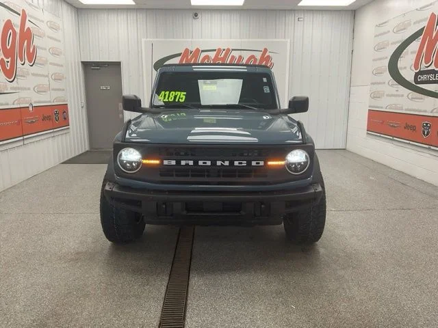 2022 Ford Bronco Utility 4D Black Diamond 4WD - Image 2