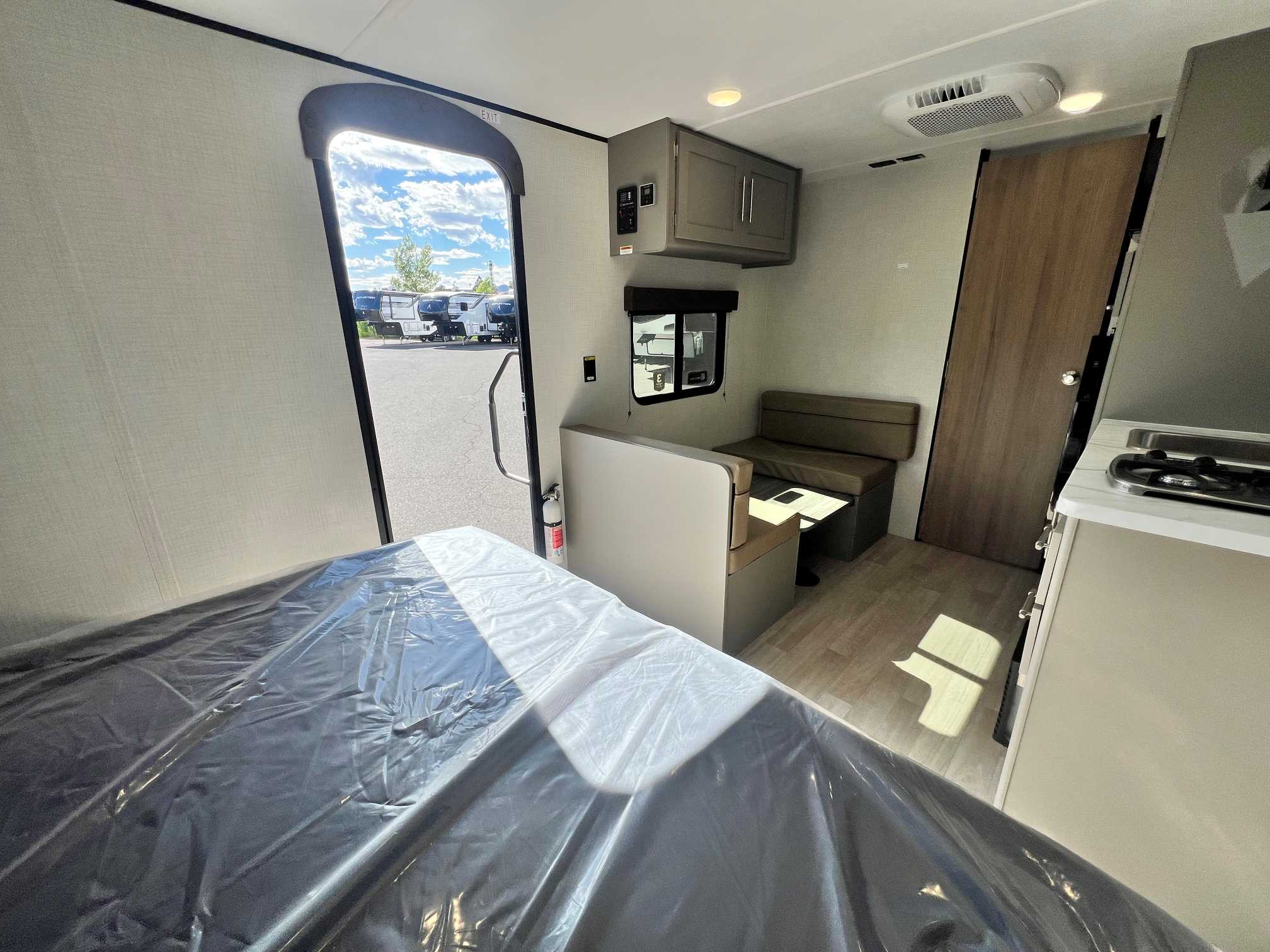 2027 Keystone Hideout Mini 166RB - Image 20