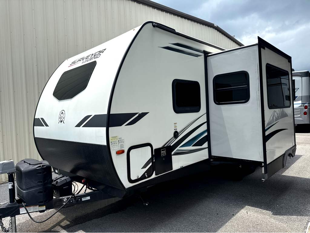 2022 FOREST RIVER SURVEYOR 240BHLE - Image 2