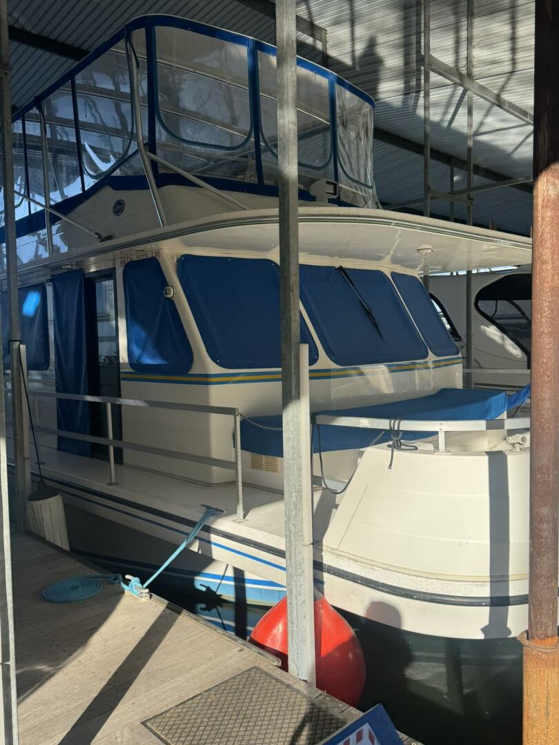 2006 Gibson 5500 Series - Image 30