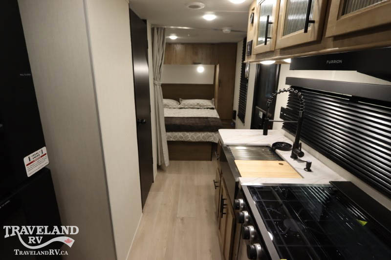 2025 Forest River Cherokee Grey Wolf 20RDSE - Image 3
