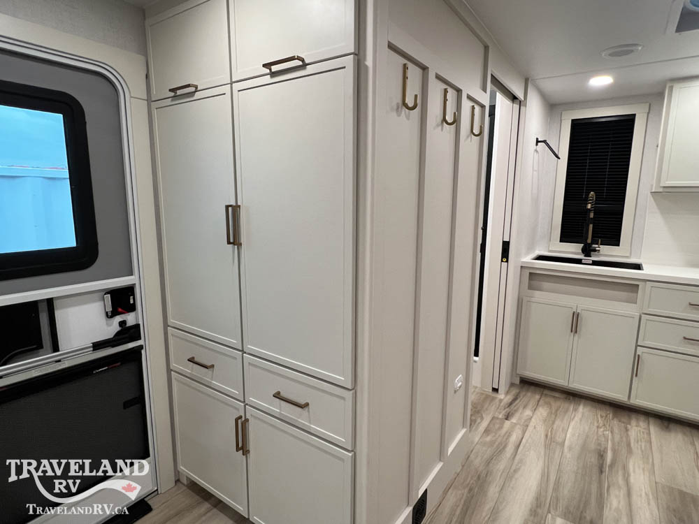 2027 Brinkley RV Model I 235 - Image 14
