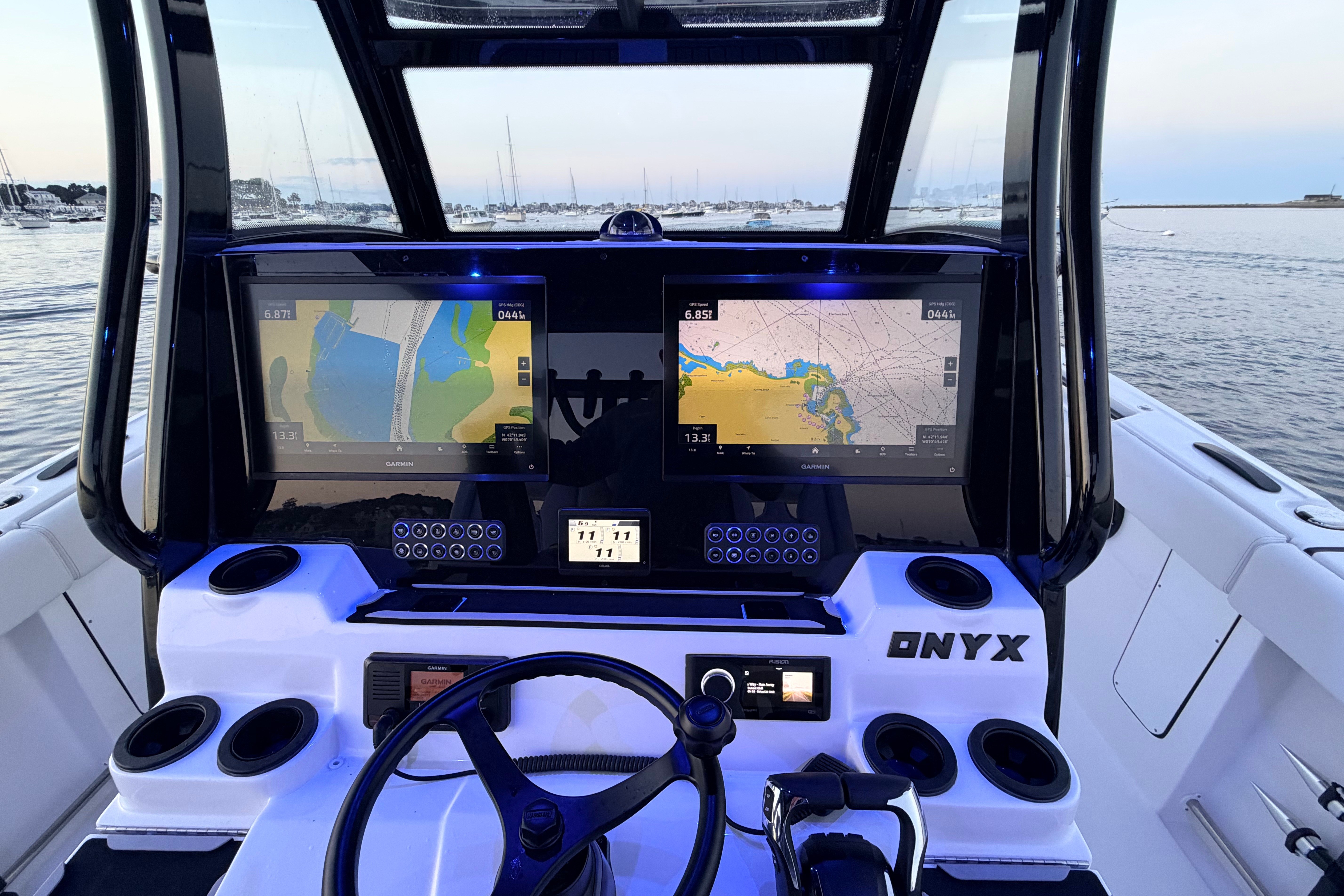 2027 Tidewater 330 CC Adventure - Image 25