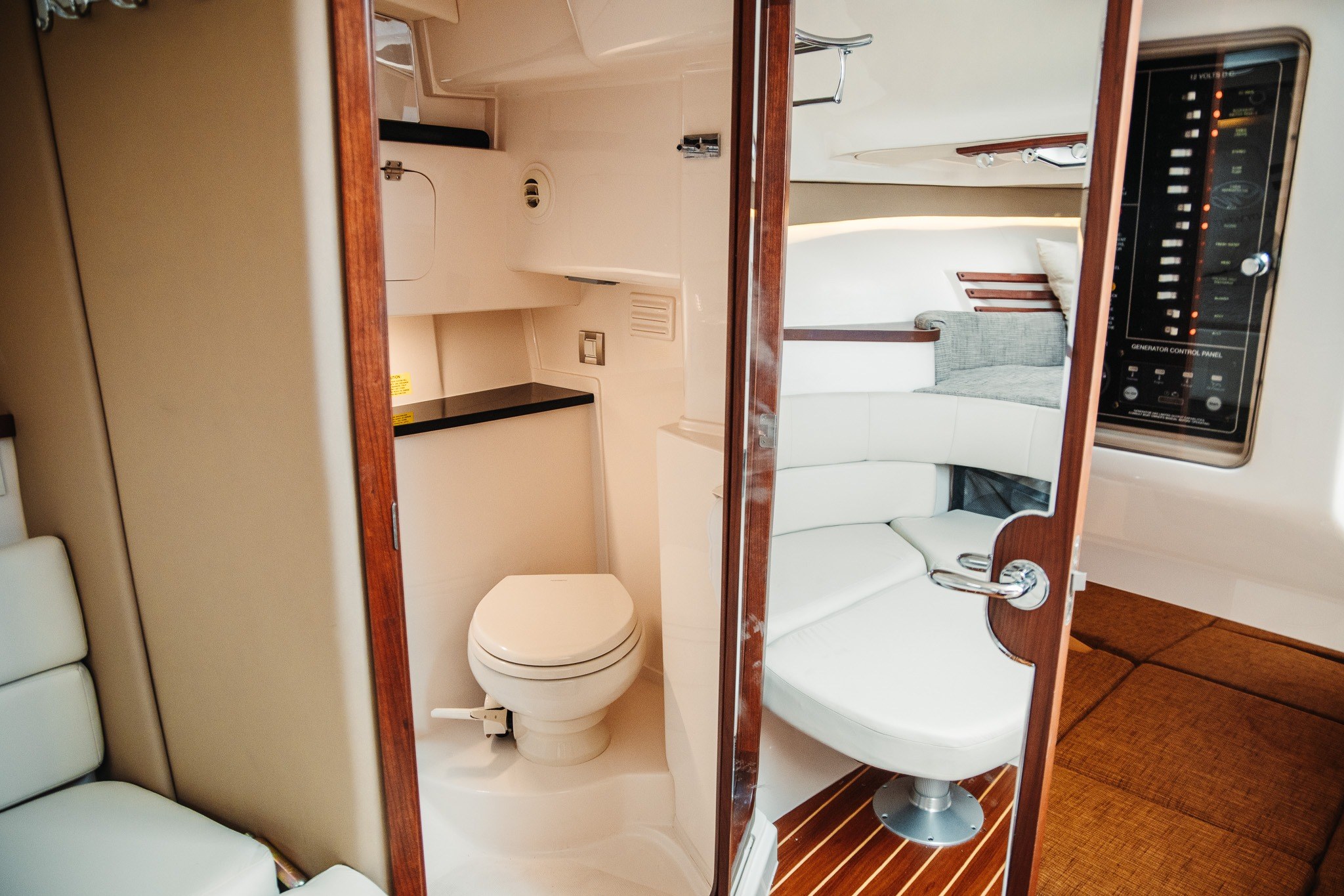 2020 Grady-White Express 330 - Image 40