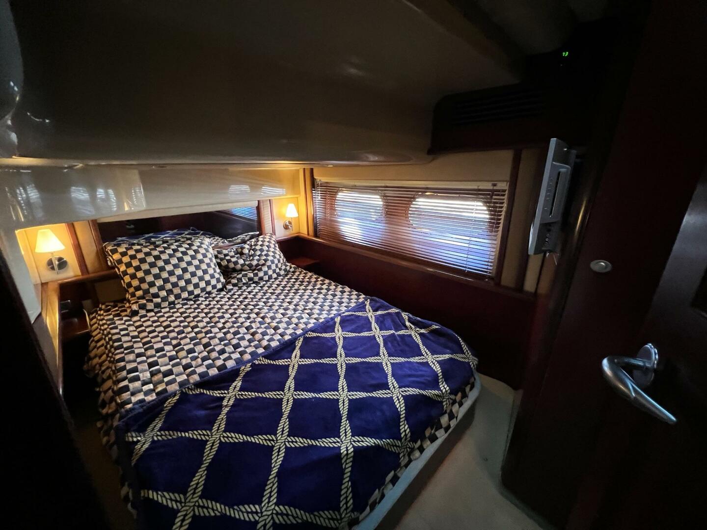 2005 Sea Ray 500 Sedan Bridge - Image 18