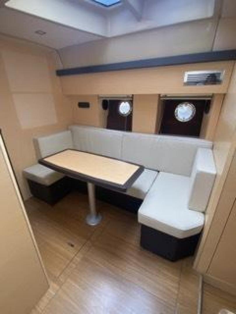 2013 Cranchi M44 HT - Image 10