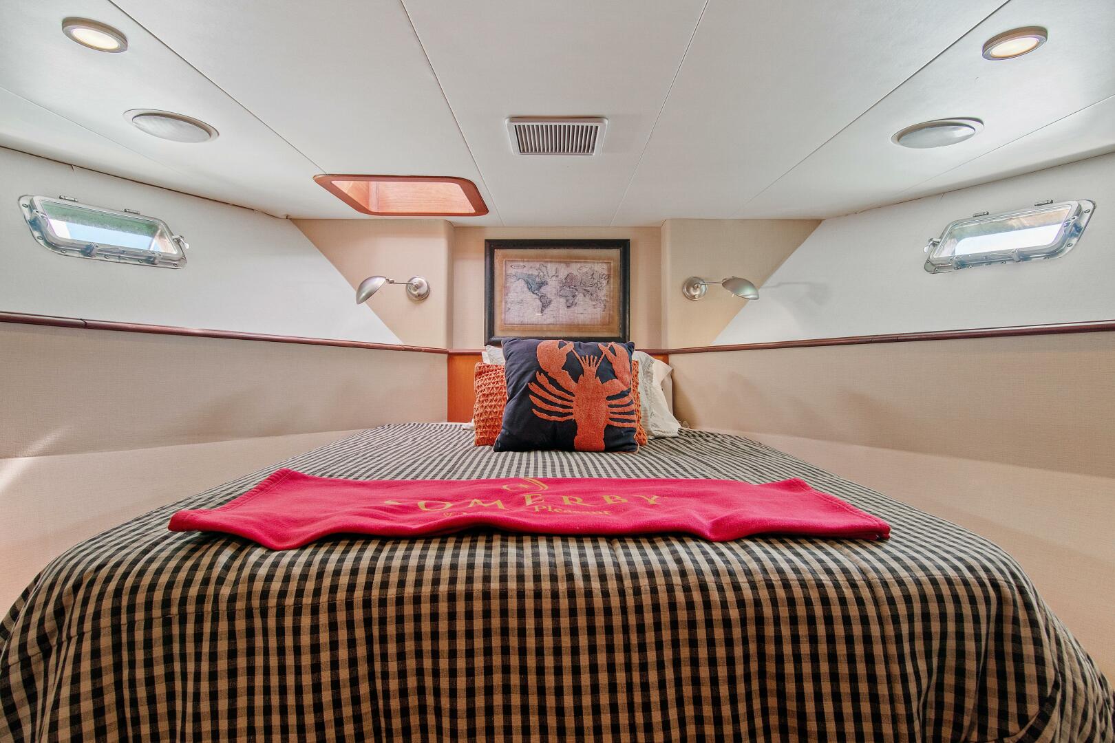 2004 Northern Marine 5700 Expedition - Image 25
