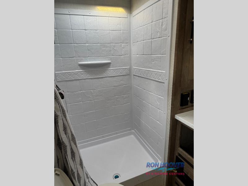 2026 KEYSTONE 31SUNROOM - Image 15