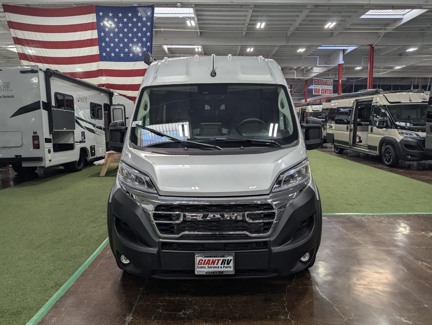 2026 Thor Motor Coach Tellaro 20LS - Image 2