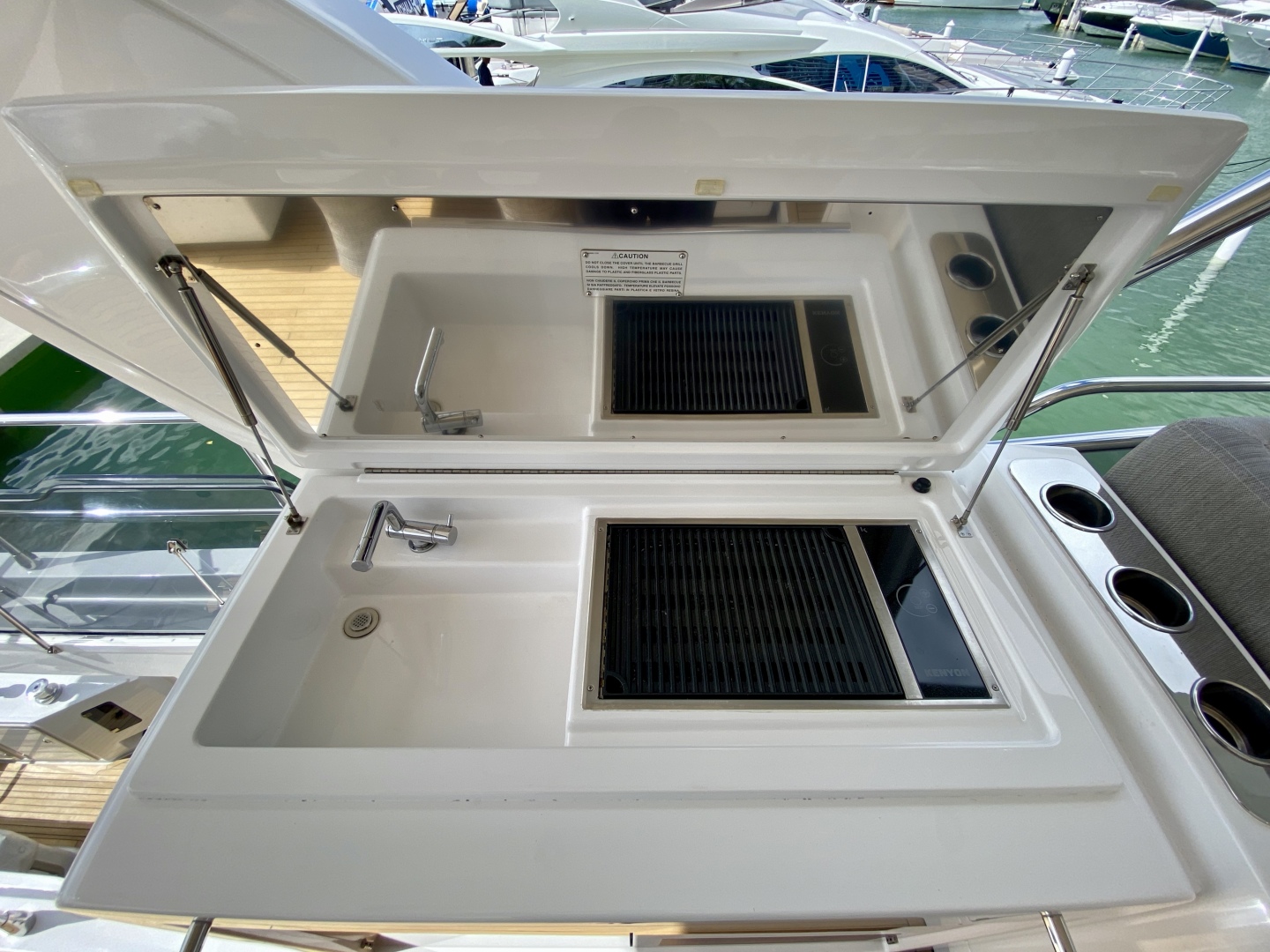 2018 Azimut Flybridge - Image 44