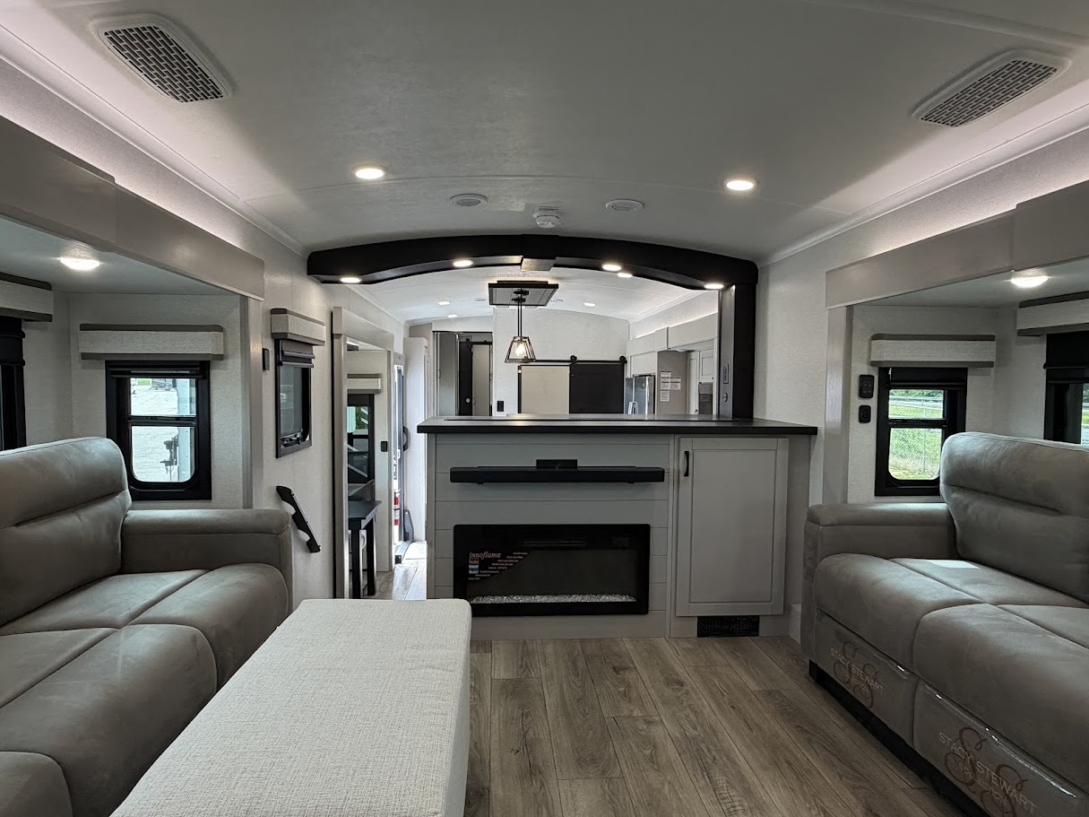 2026 JAYCO NORTH POINT 382FLRB - Image 24