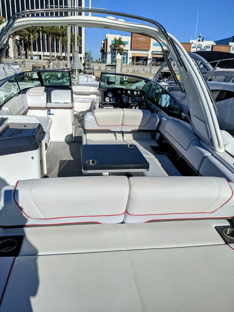 2019 Formula 310 - Image 4