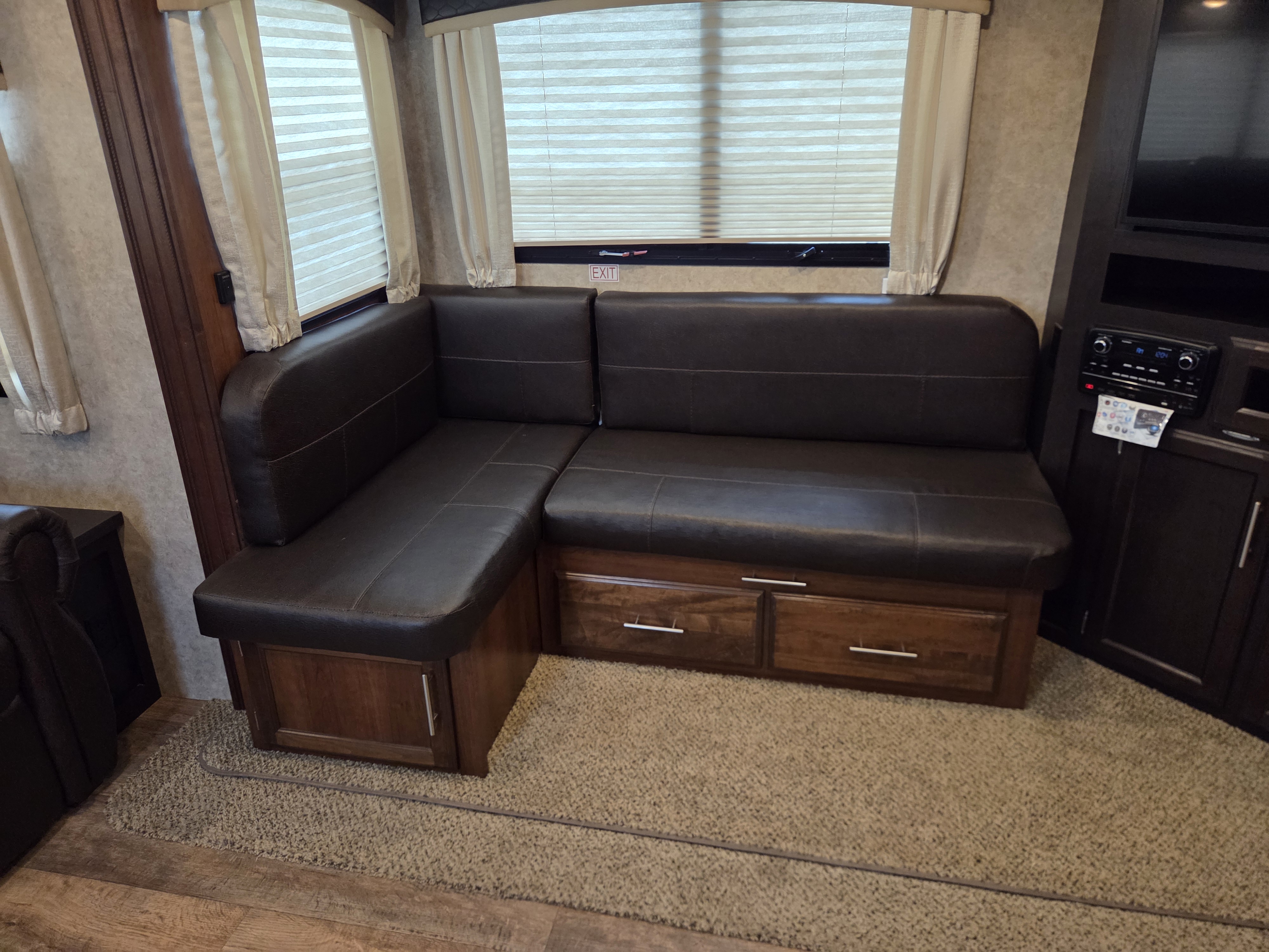 2017 Jayco Eagle HT 24.5CKTS - Image 11