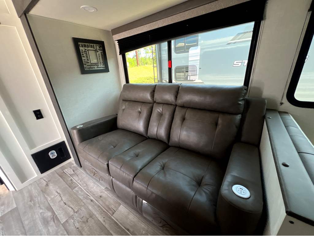 2026 VENTURE RV SIENNA 271VBH - Image 8