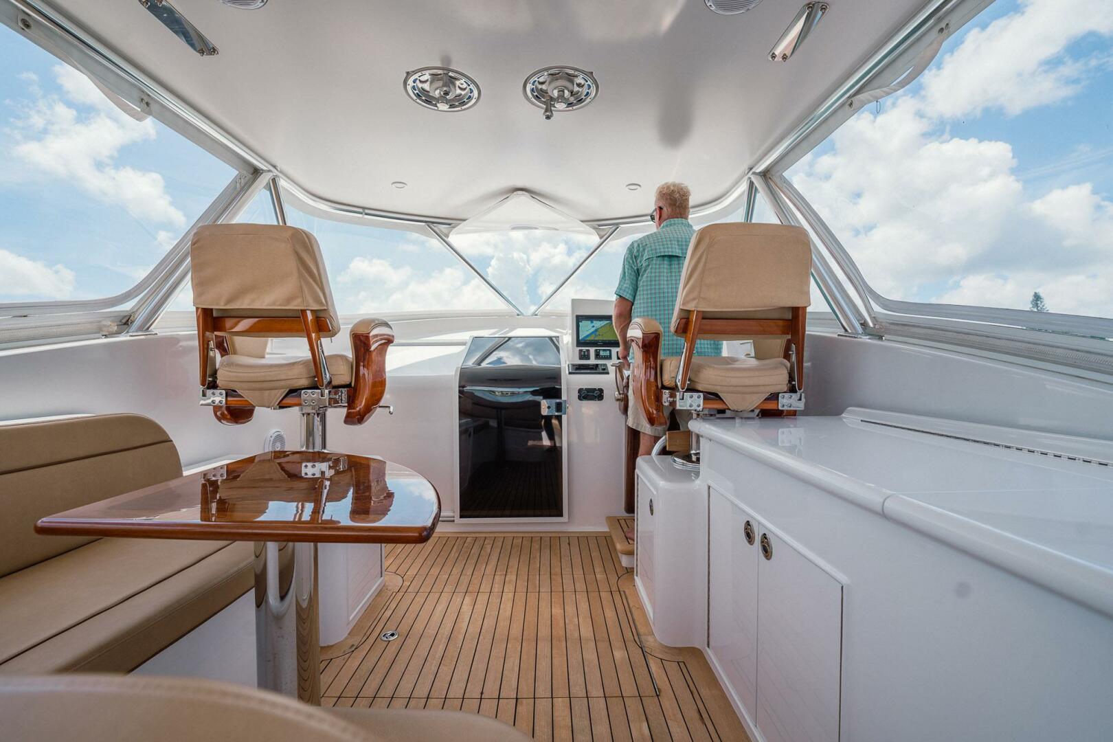 2012 Winter Custom Yachts 38 Express - Image 31