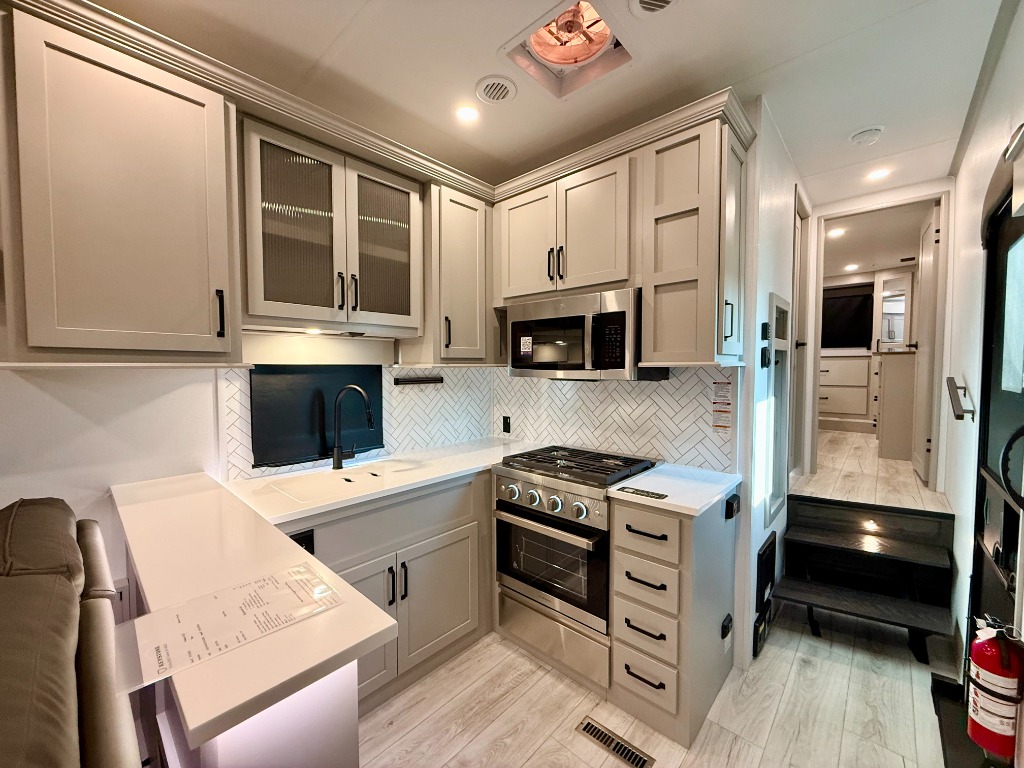 2026 High Country 311RD - Image 16