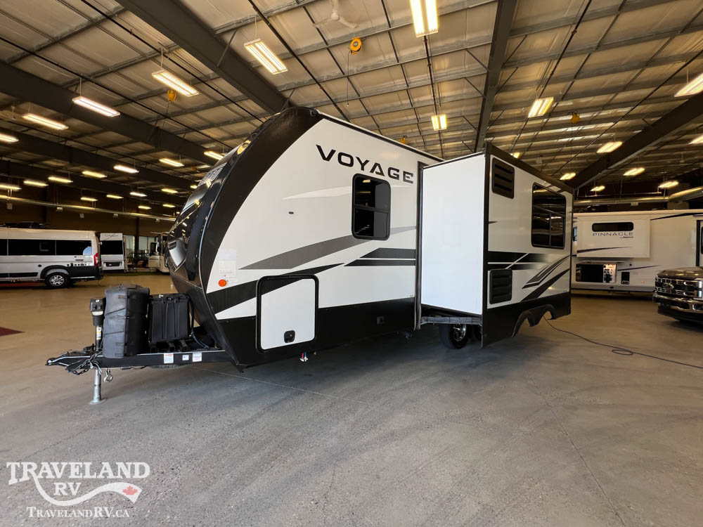 2022 Winnebago Voyage V2427RB - Image 5