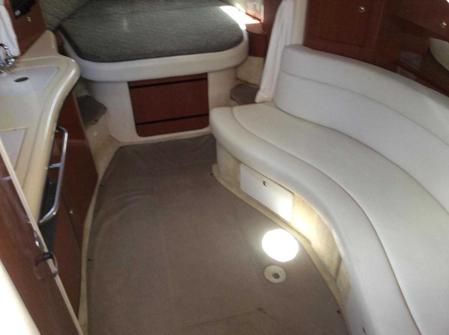 2003 Sea Ray 320 - Image 12