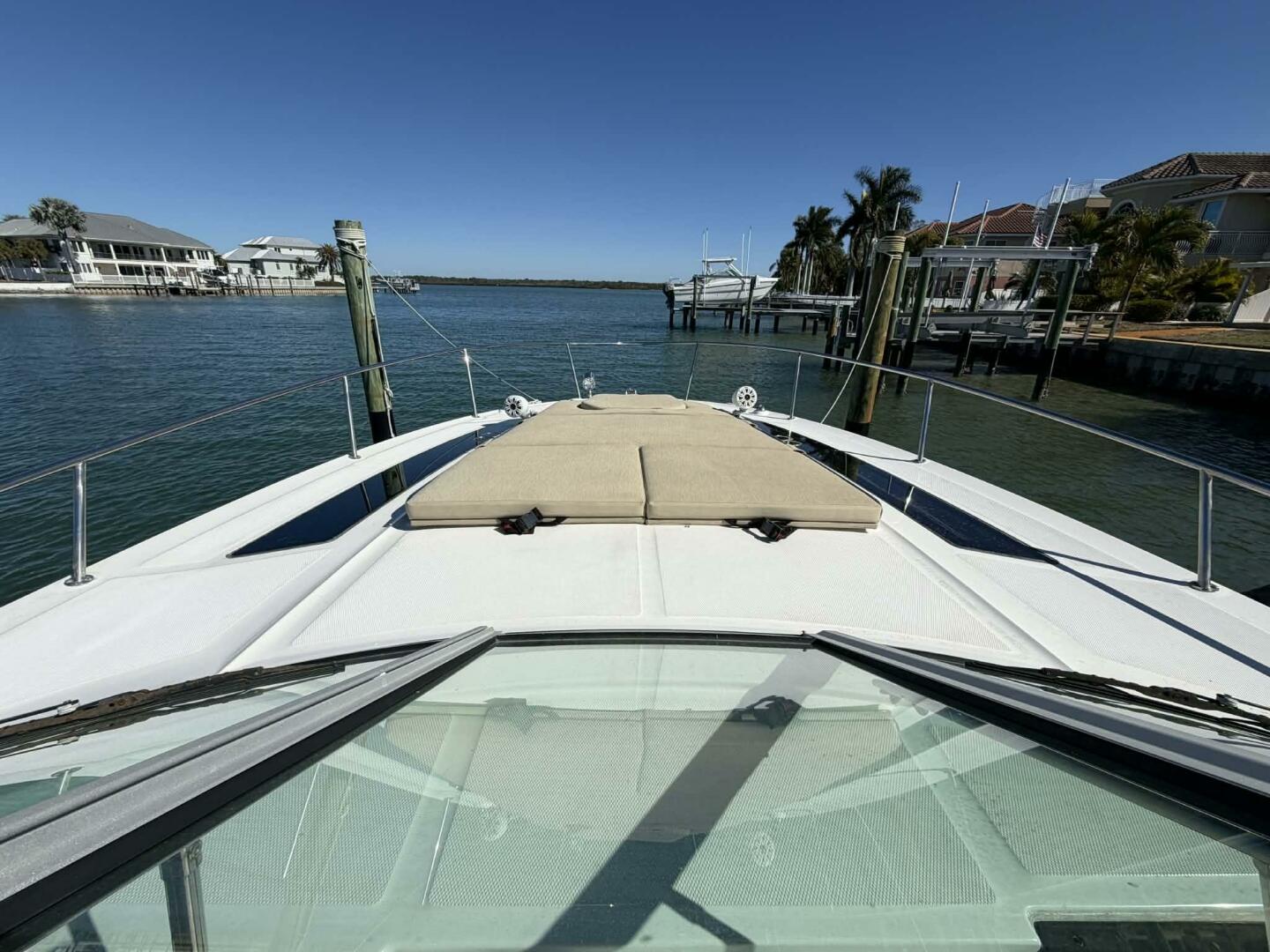 2016 Sea Ray 350 Sundancer - Image 19