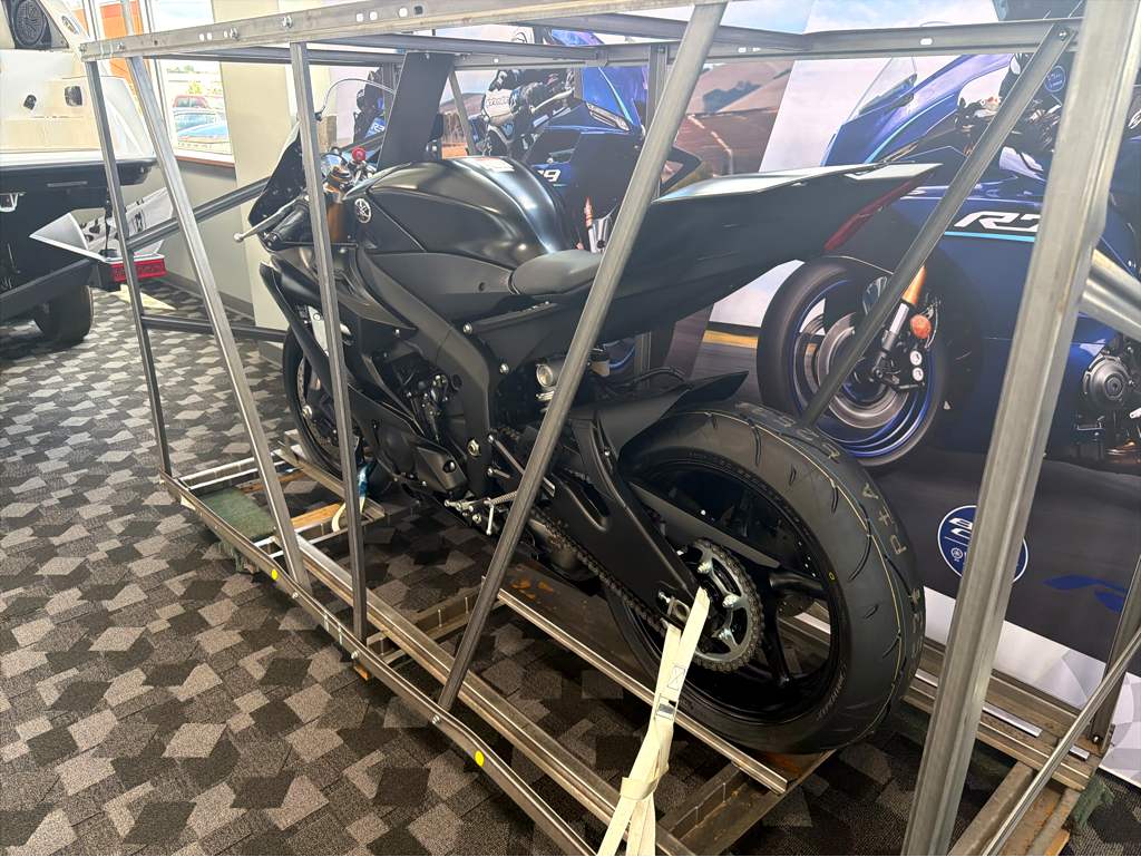 2026 Yamaha YZF-R6 Race - Image 3
