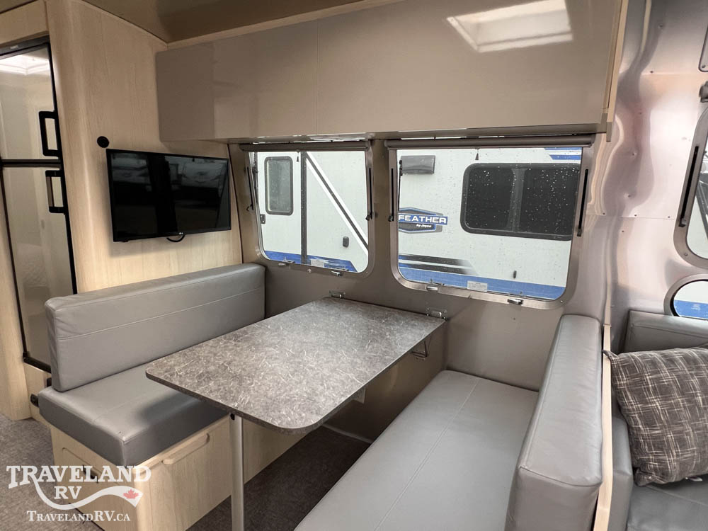 2021 AIRSTREAM FLYING CLOUD 30RB - Image 11