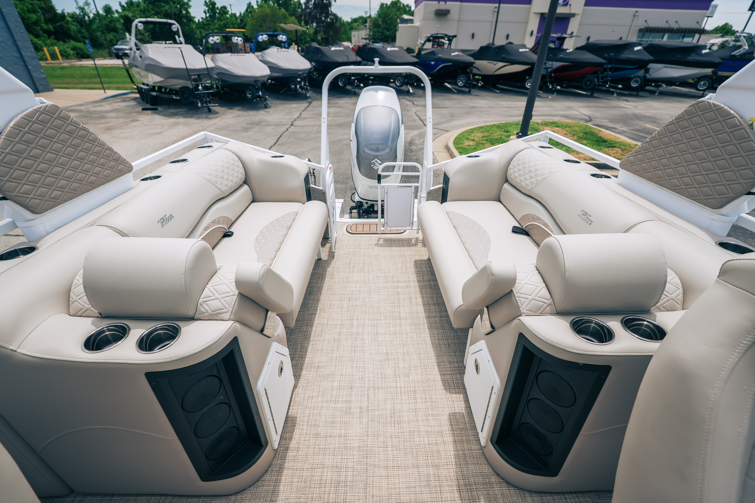 2026 JC Tritoon SportToon 26 TT - Image 11