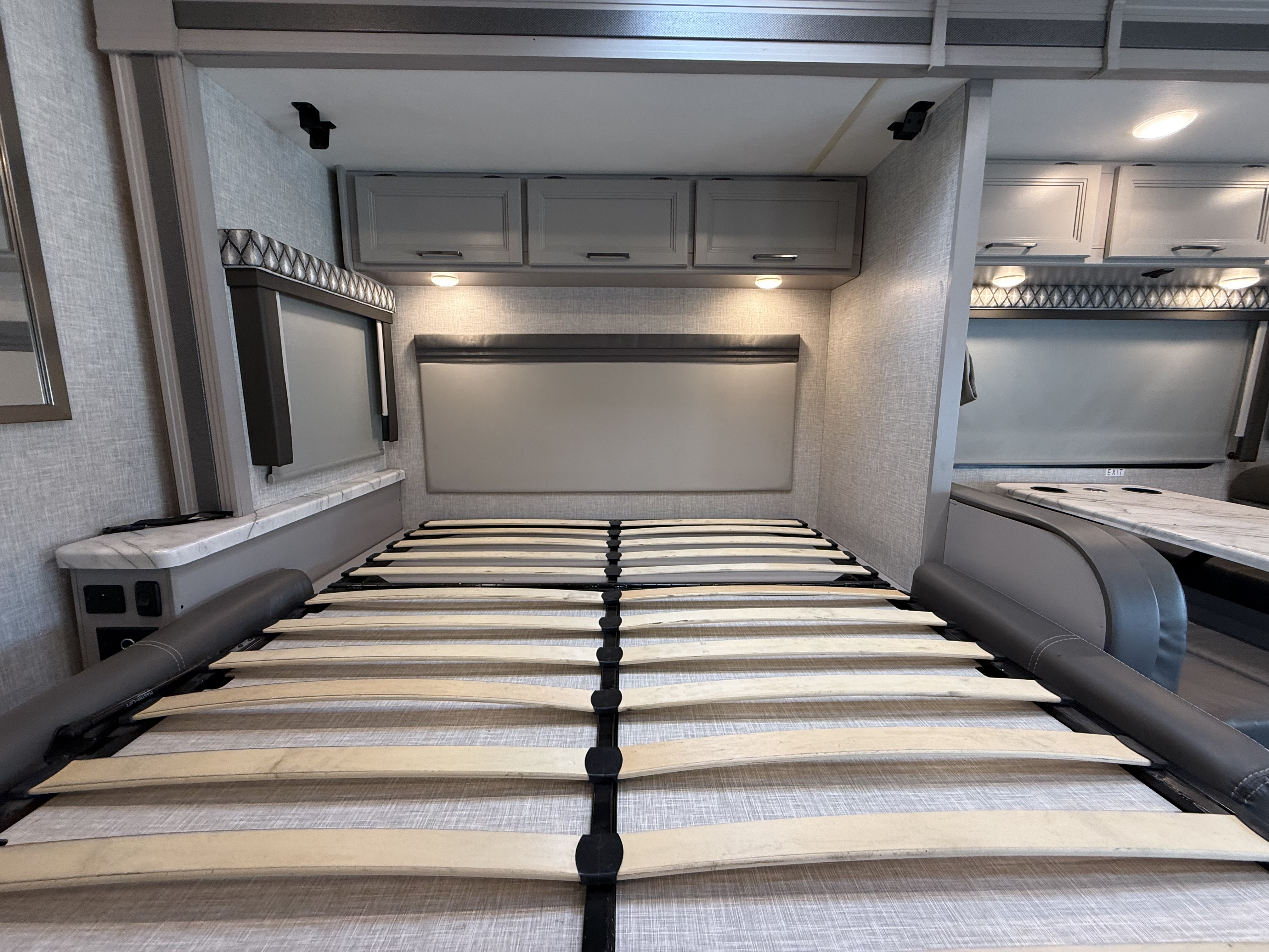 2023 Thor Motor Coach Geneva 25VA - Image 20