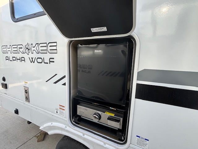 2026 CHEROKEE ALPHA WOLF 21RB - Image 6