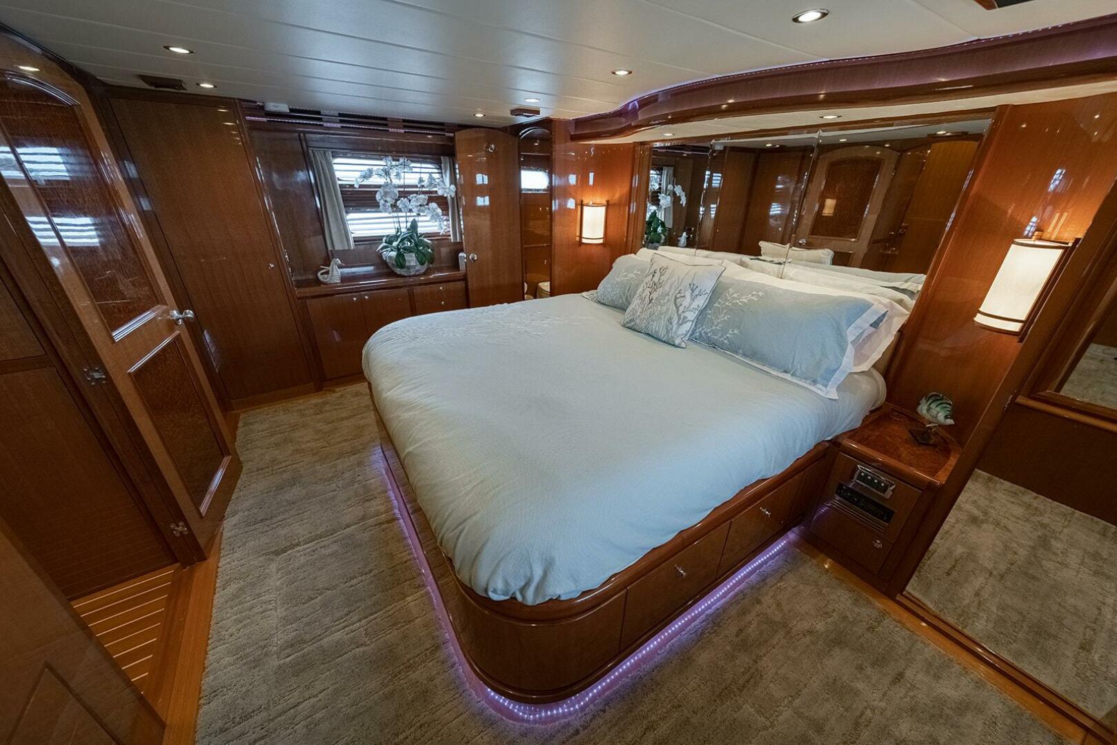 2013 Hampton 680 LRC - Image 21