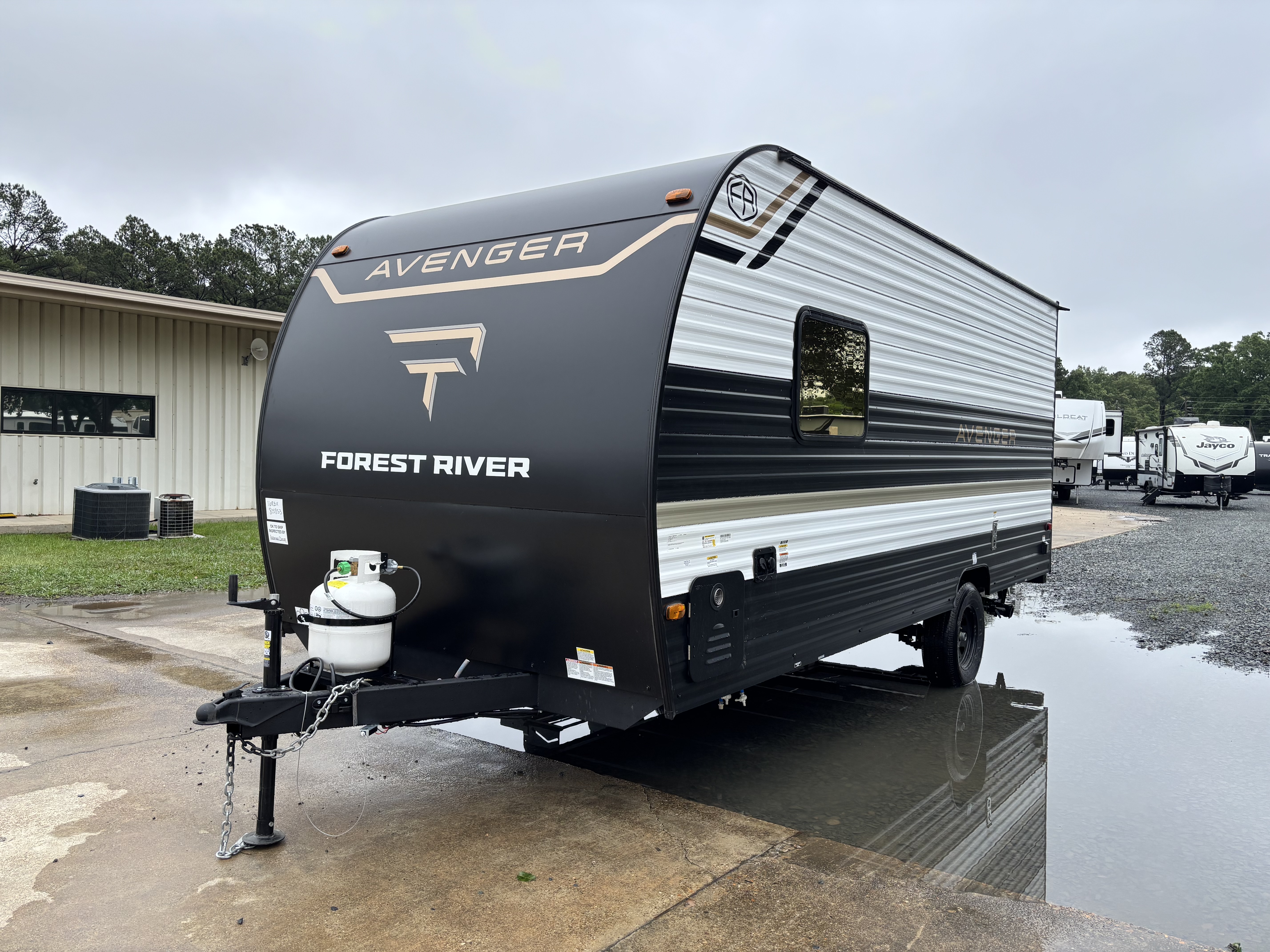 2026 Prime Time Avenger LT 16RBX - Image 4