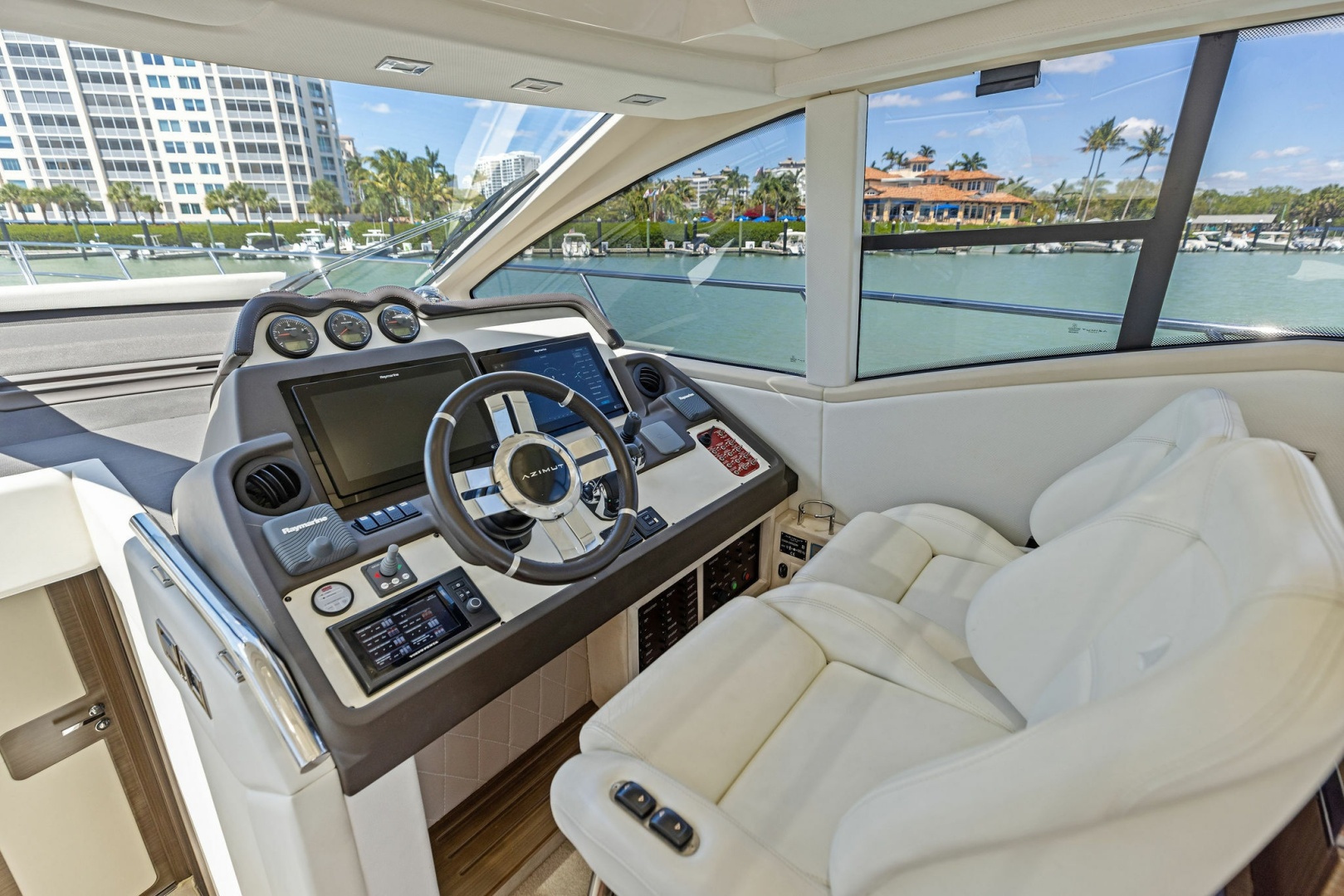 2015 Azimut 55S - Image 36