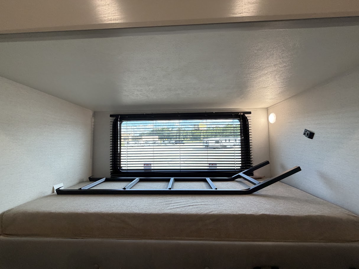2027 JAYCO NORTH POINT 361RLBH - Image 40