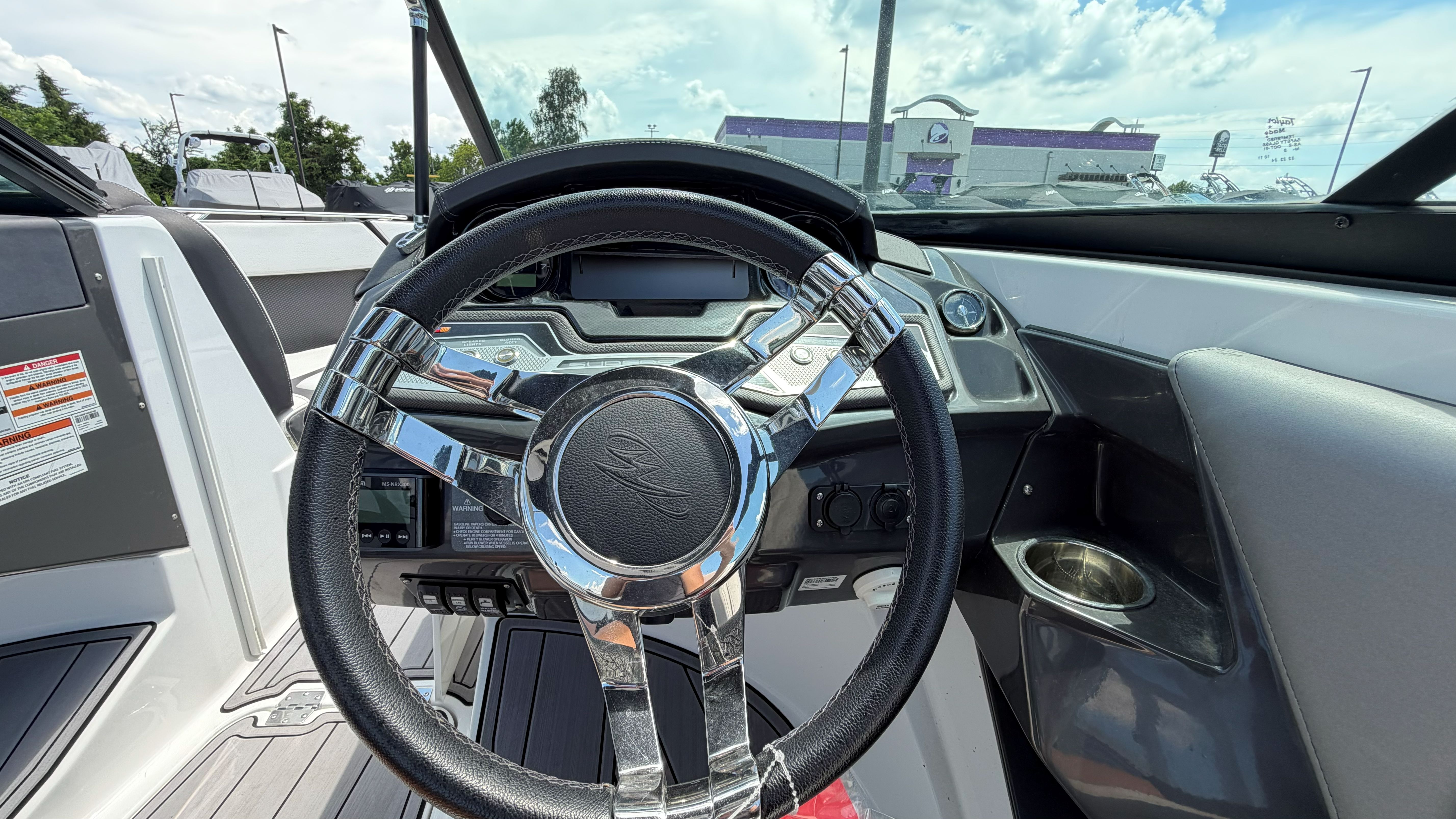 2023 Monterey 238 Super Sport - Image 33