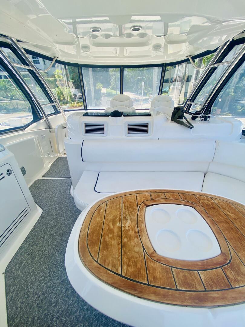 2006 Sea Ray 58 Sedan Bridge - Image 23