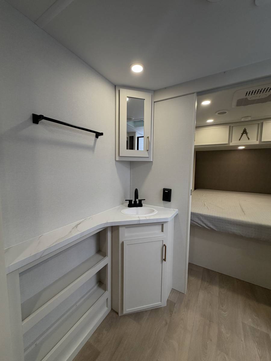 2026 Grand Design Transcend 265BHT - Image 17