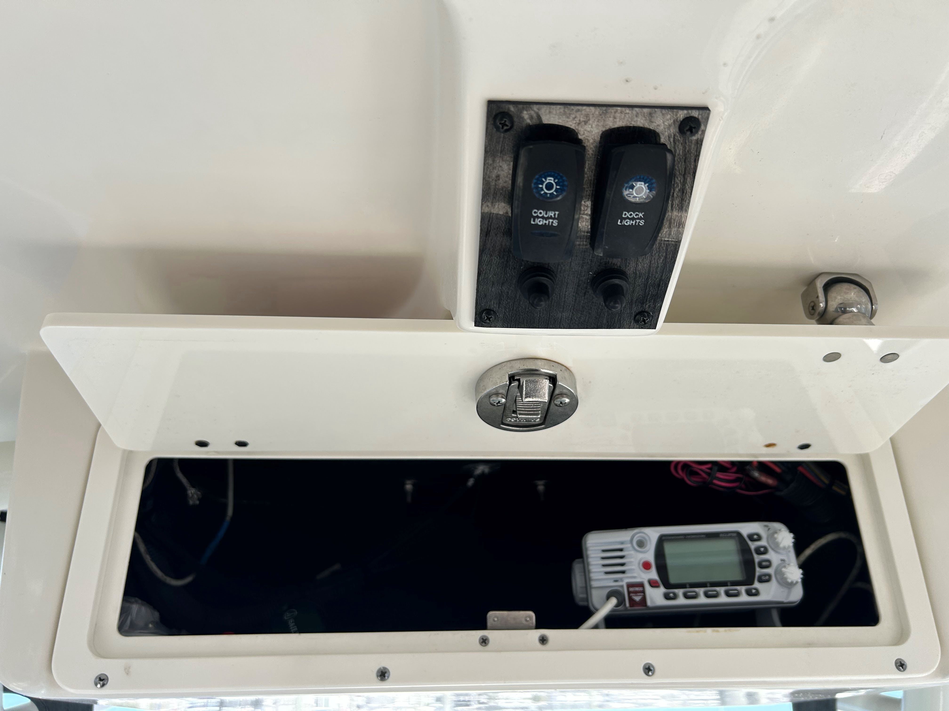2019 Sailfish 270 CC - Image 25
