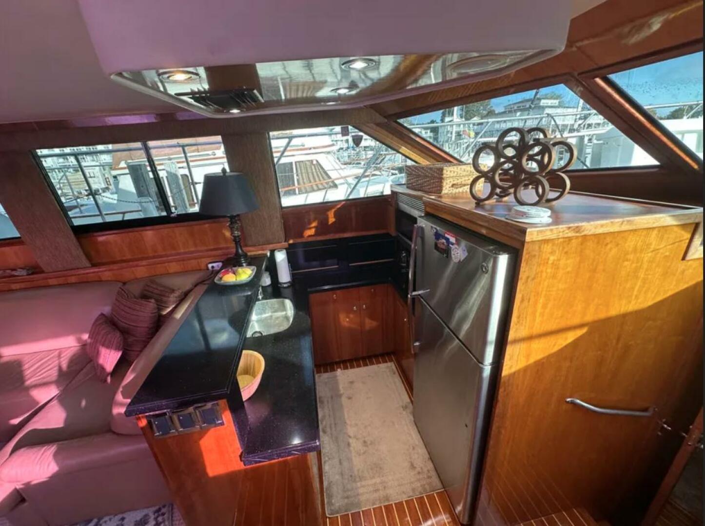 1994 Hatteras 48 Cockpit Motor Yacht - Image 19