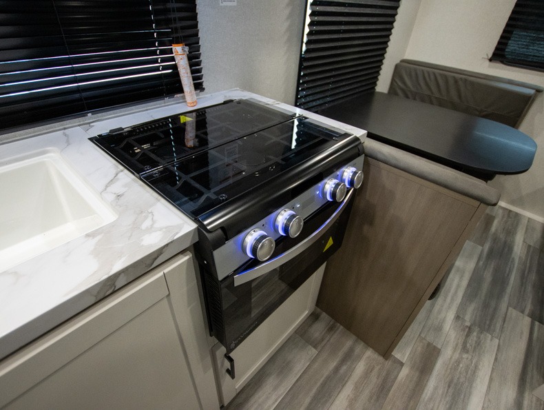 2026 Jayco Jay Flight SLX 210QB - Image 7