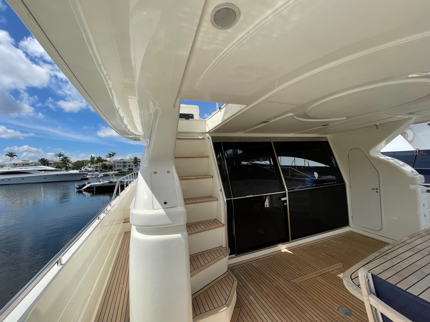 2001 Ferretti Yachts 680 - Image 7