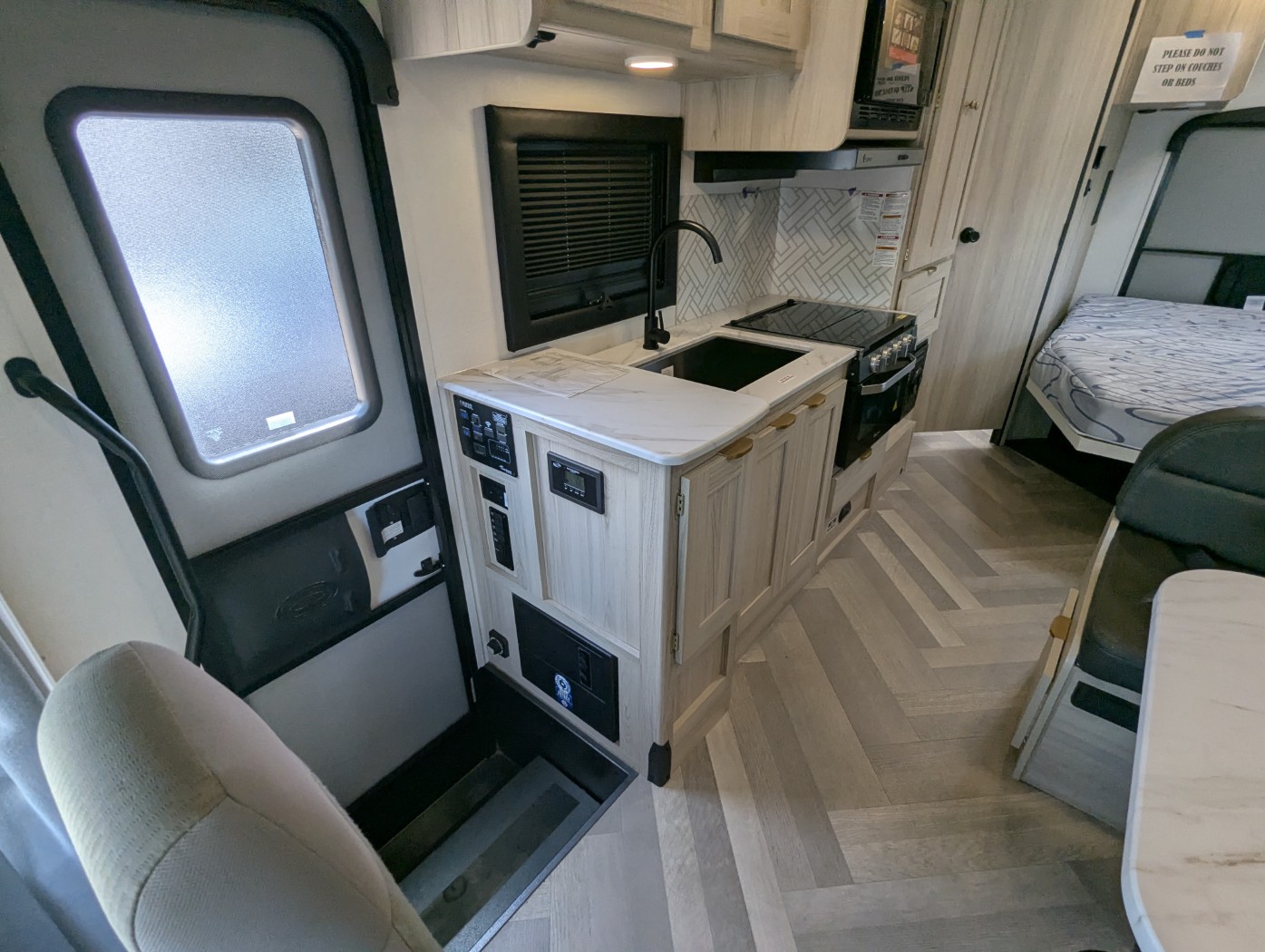 2026 Coachmen Cross Trail 22XG - ATH Edition - Image 25