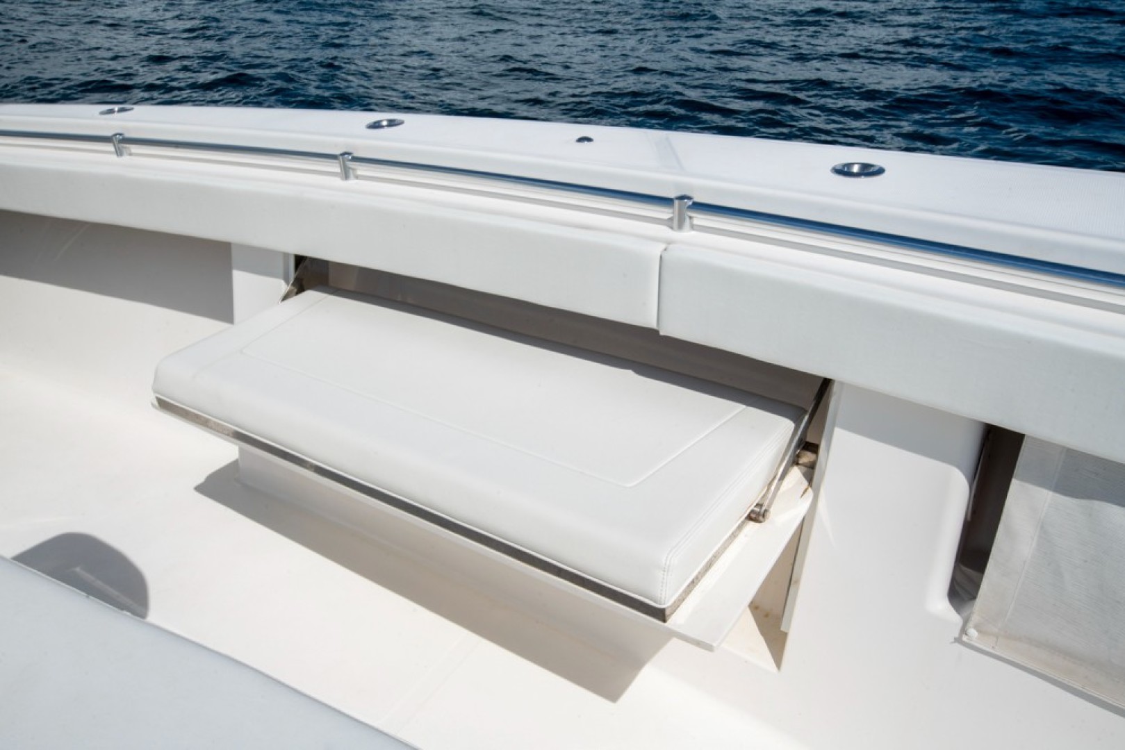 2011 Invincible 42CC - Image 28