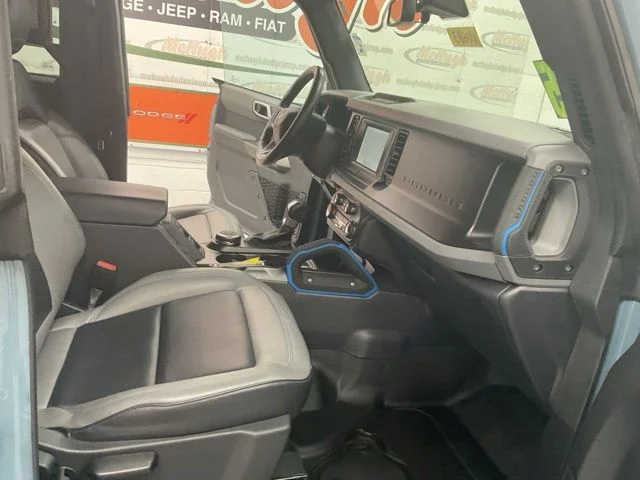 2022 Ford Bronco Utility 4D Black Diamond 4WD - Image 26