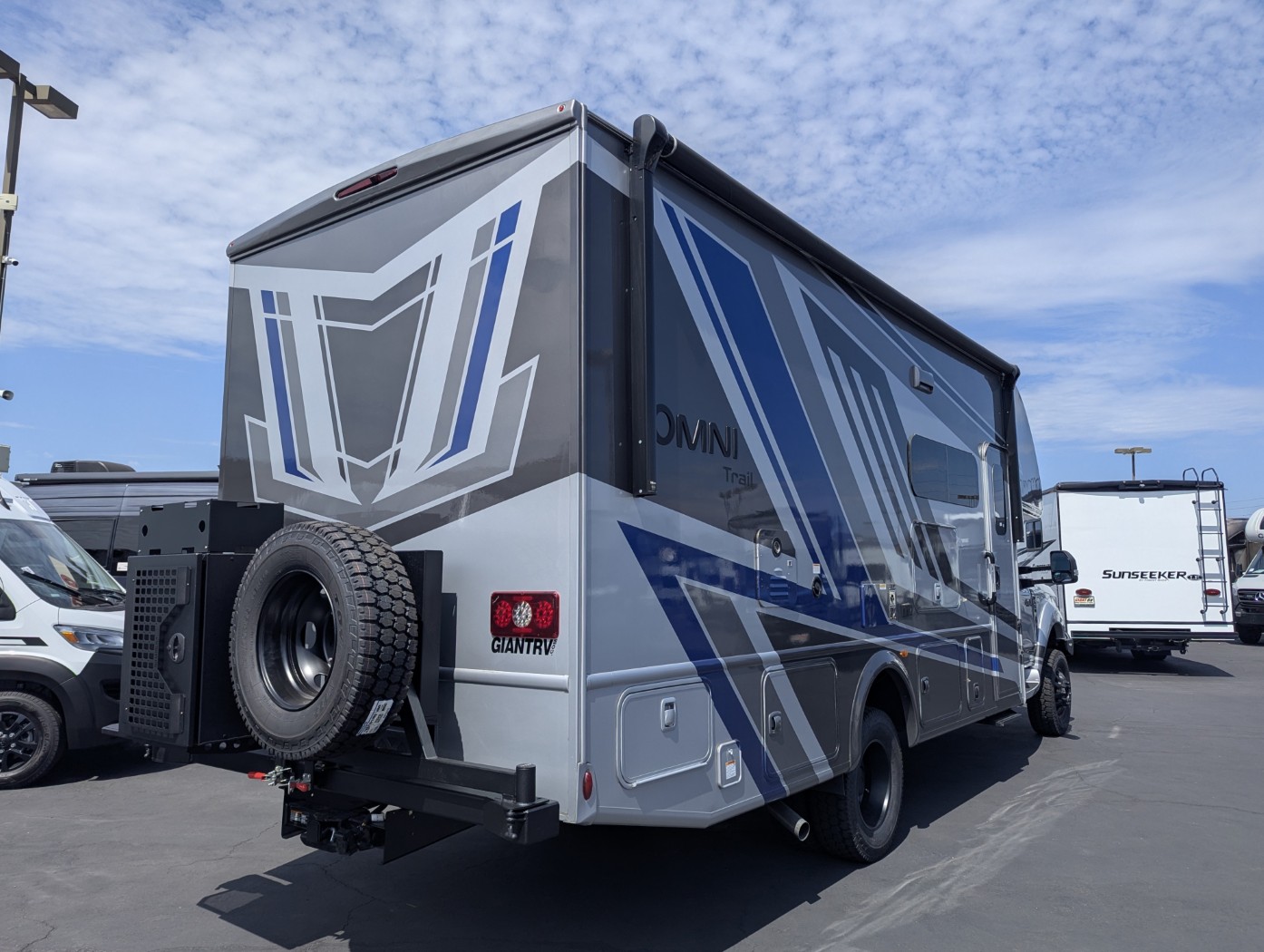 2026 Thor Motor Coach Omni Trail S29 - ATH EDITION - Image 43